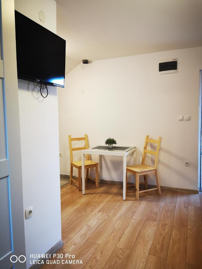 Vila Julija - Apartment & Rooms オトチャッツ エクステリア 写真